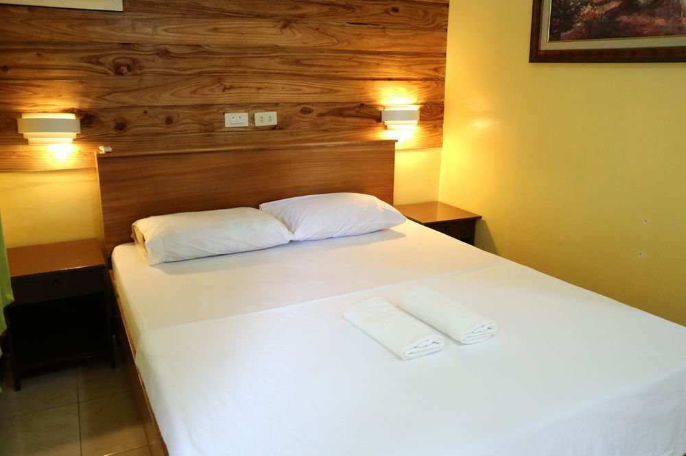 Dubay Panglao Beachfront Resort Libaong Экстерьер фото